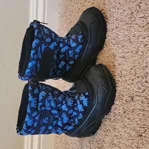 Toddler snow boots. Size 7
